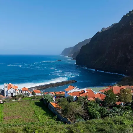 Casa Do Terreiro By An Island * Sao Vicente (Madeira)