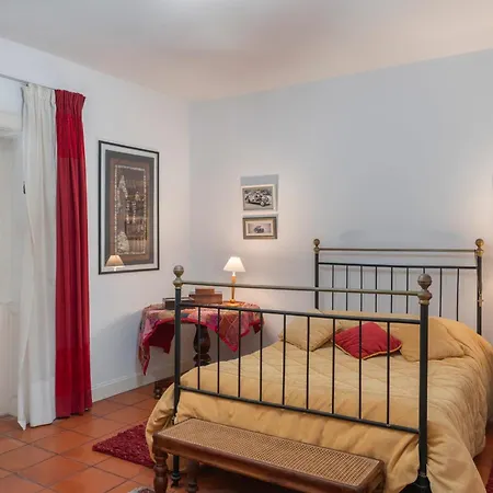 Casa Do Terreiro By An Island